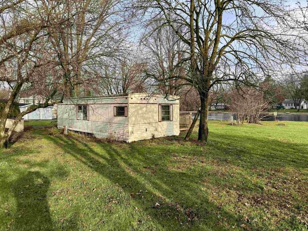 329 Sunrise Court, Edgerton, WI 53534