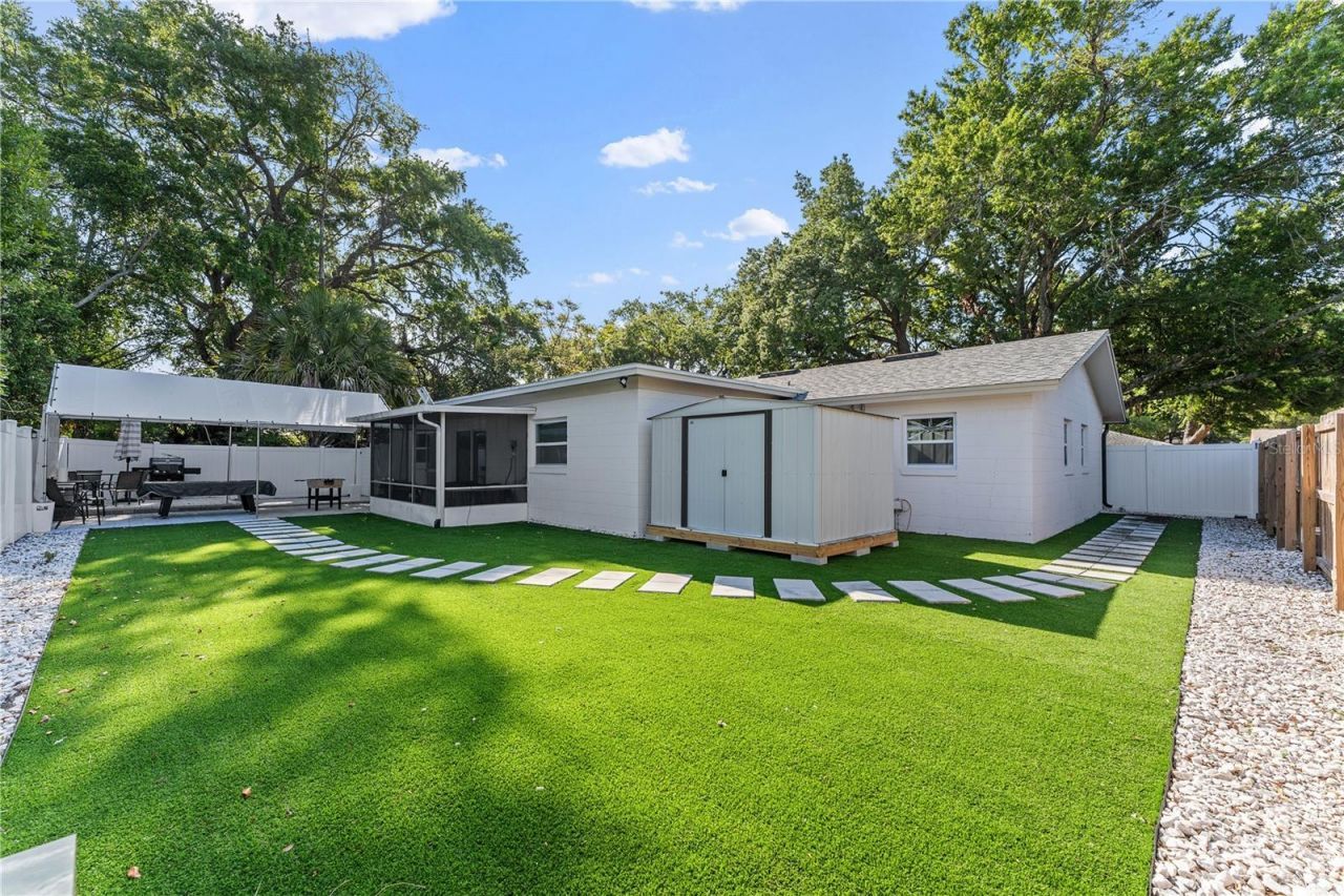 2903 Fieldcrest Court , Orlando, FL 32839 Photo