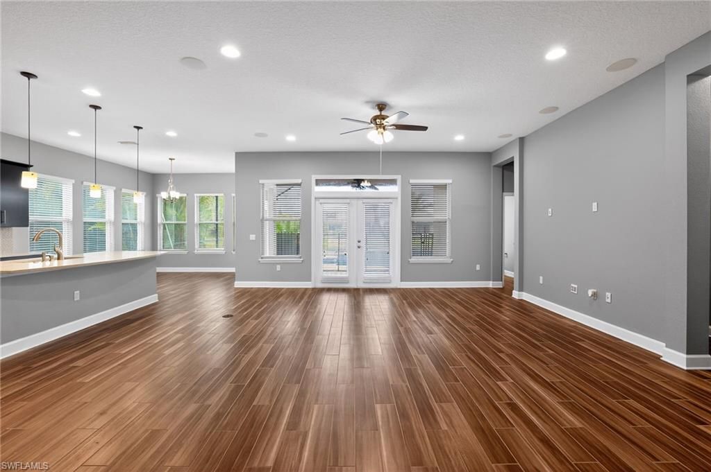 710 116th Ct Ne, Bradenton, FL 34212 Photo