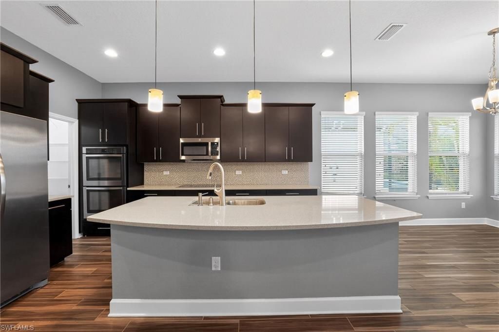 710 116th Ct Ne, Bradenton, FL 34212 Photo