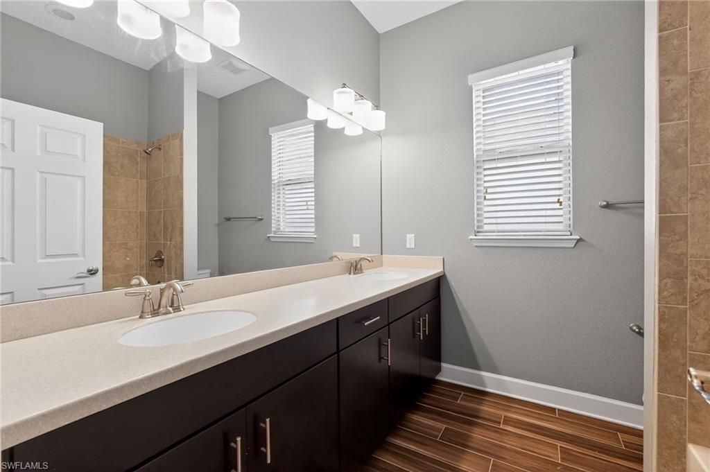 710 116th Ct Ne, Bradenton, FL 34212 Photo