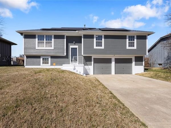 7316 Harry S. Truman Drive, Grandview, MO 64030