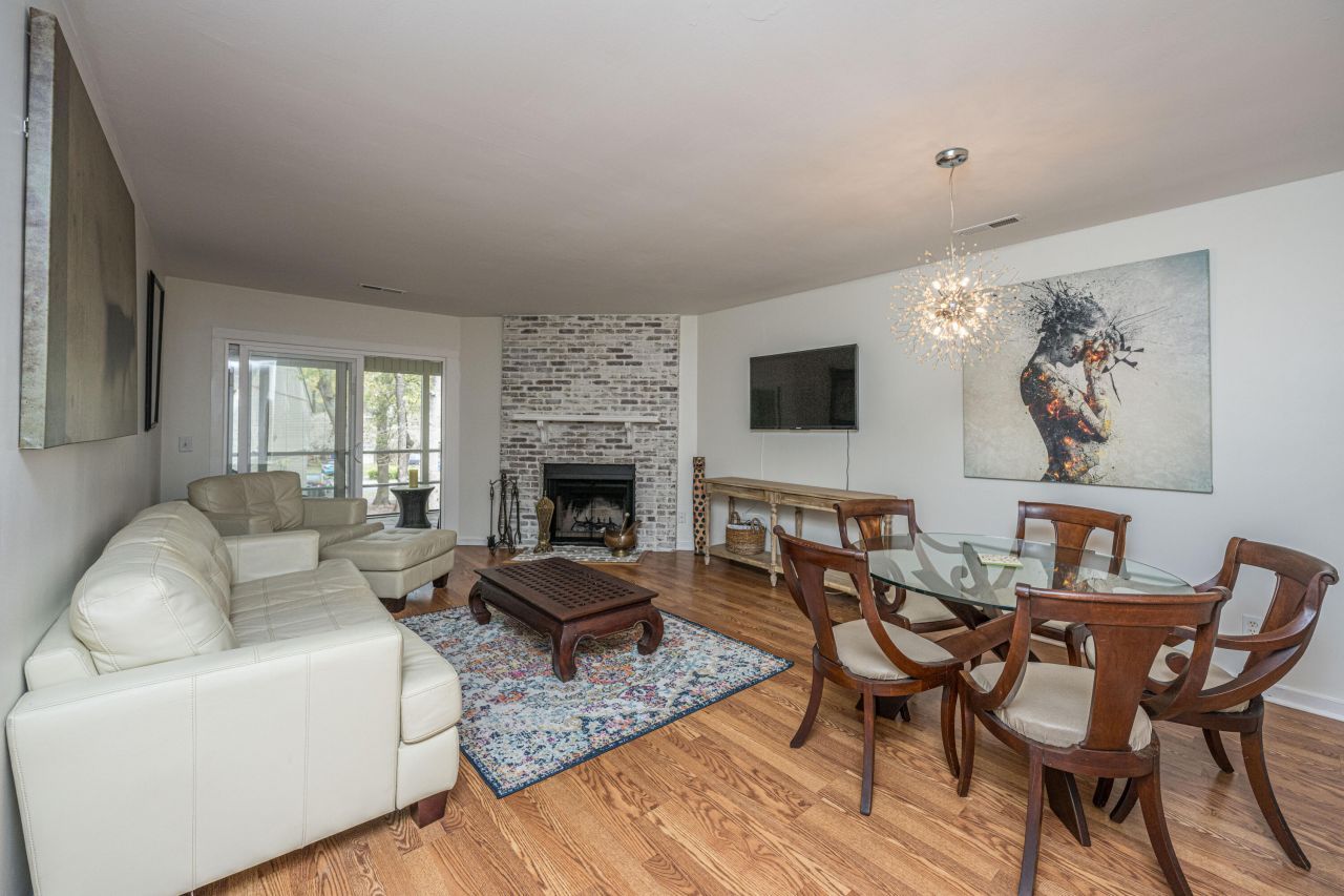 2745 Jobee Drive Photo 13