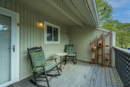 2745 Jobee Drive photo 4