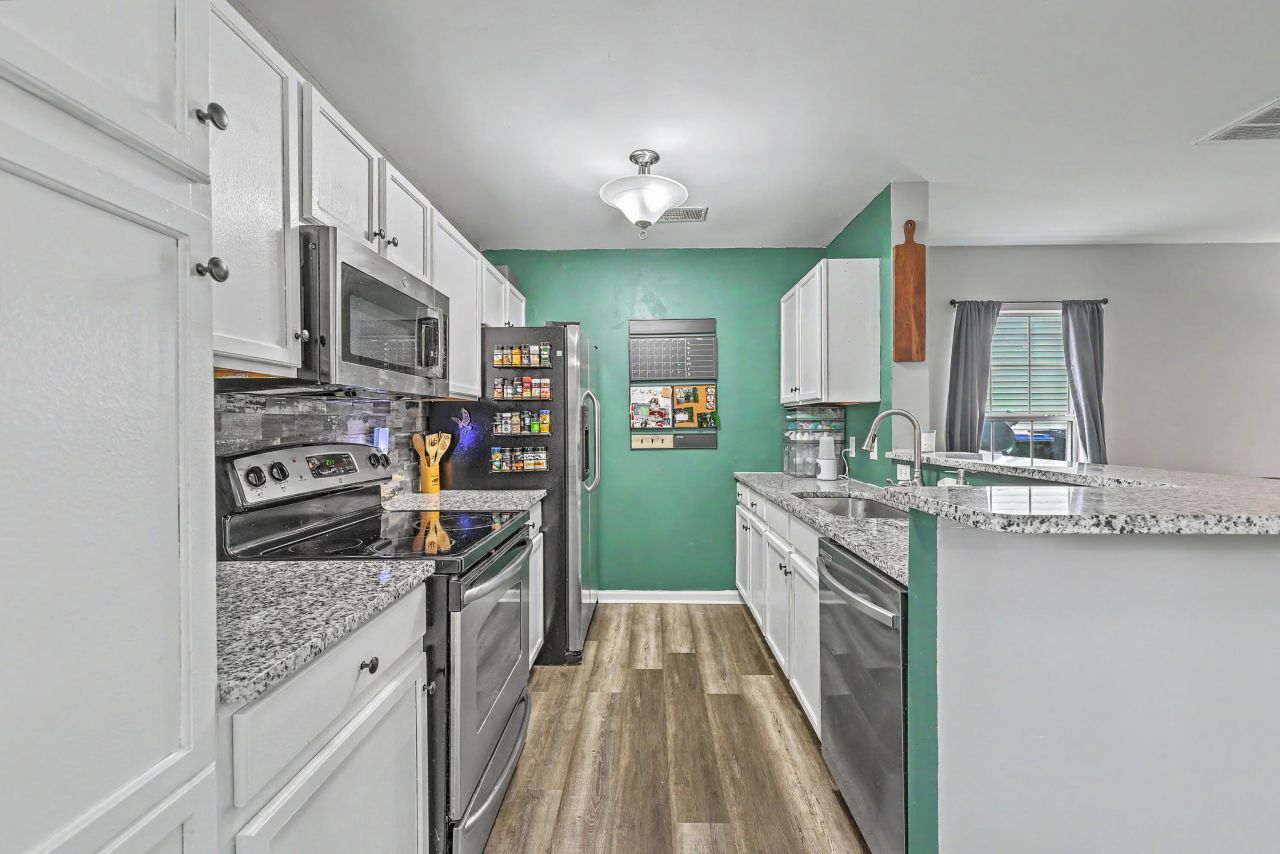 120 Tyron Road Photo 10