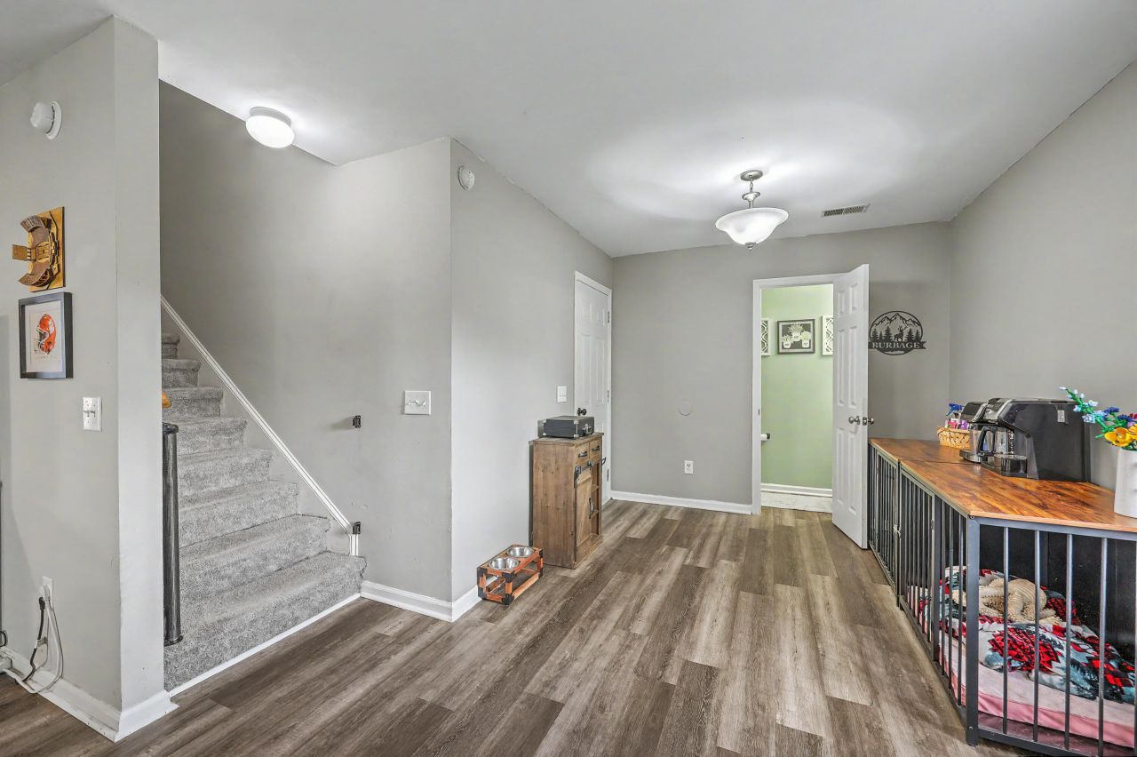 120 Tyron Road Photo 13