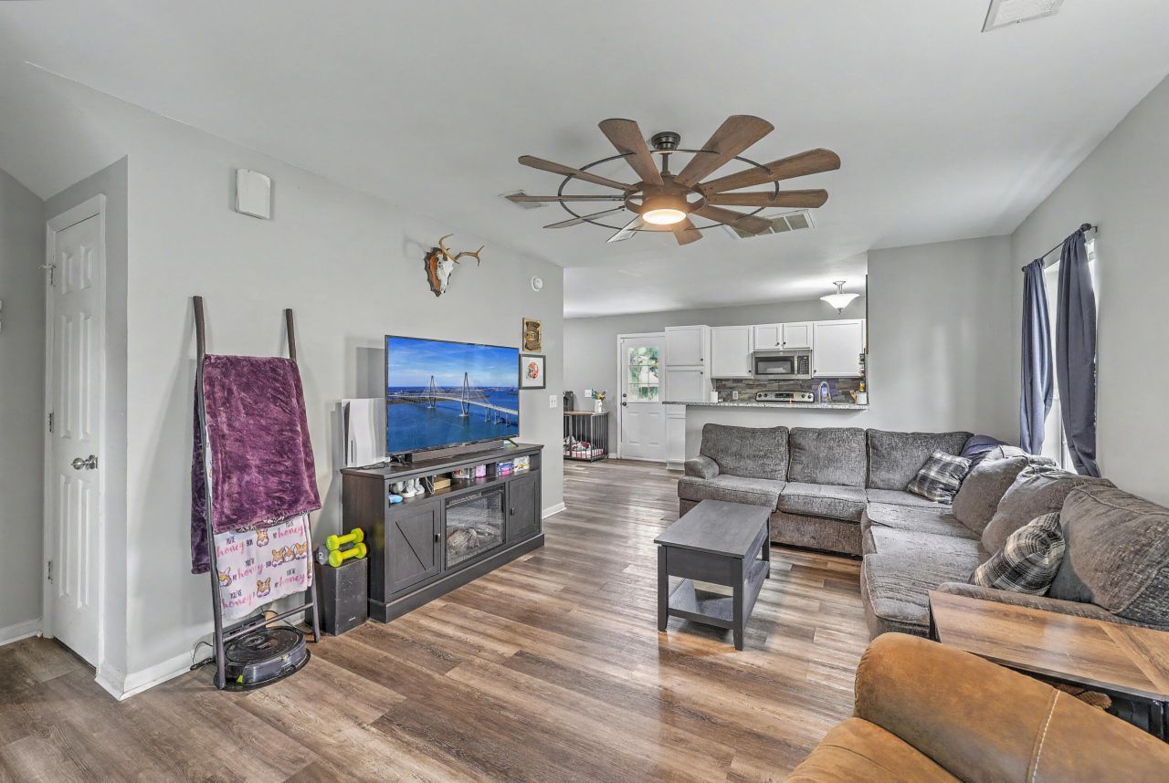 120 Tyron Road Photo 8