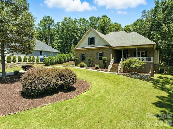 4080 Barbrick Street , Sherrills Ford, NC 28673