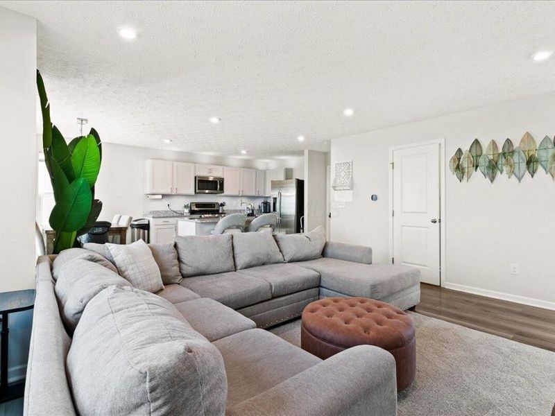 8586 Greengate Boulevard, Canal Winchester, OH 43110 Photo 10