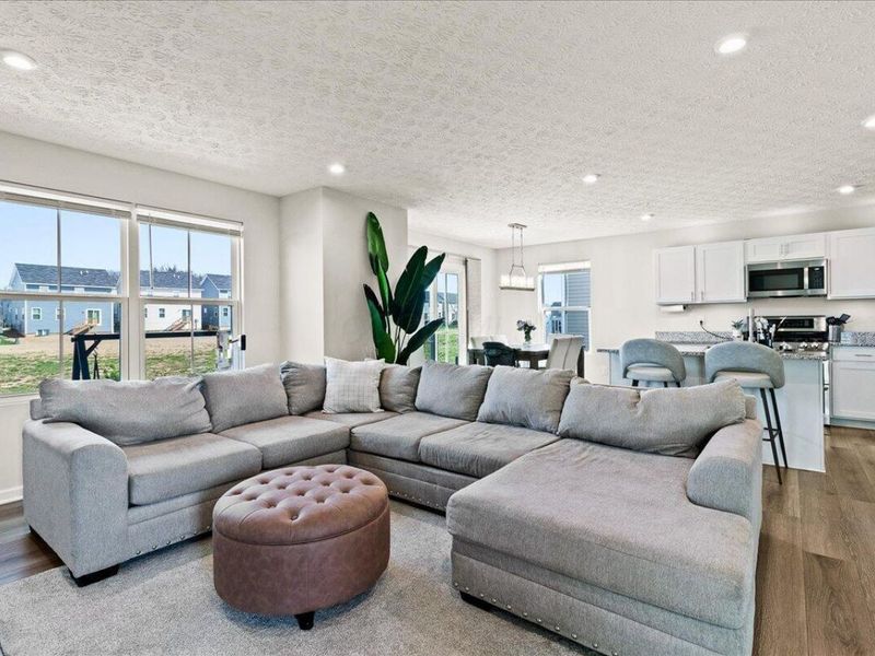 8586 Greengate Boulevard, Canal Winchester, OH 43110 Photo 12