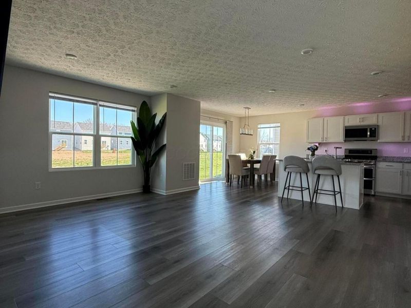 8586 Greengate Boulevard, Canal Winchester, OH 43110 Photo 13