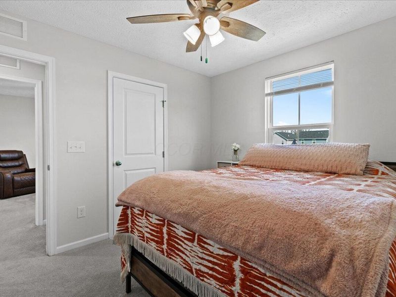 8586 Greengate Boulevard, Canal Winchester, OH 43110 Photo 32