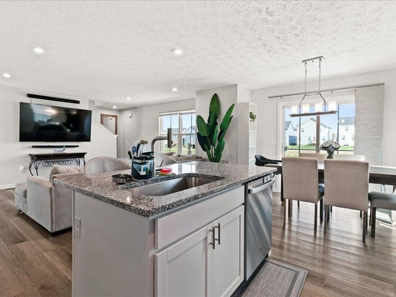 8586 Greengate Boulevard, Canal Winchester, OH 43110 Photo 5