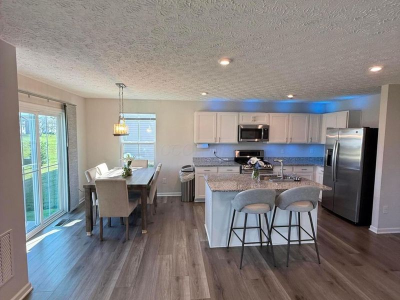 8586 Greengate Boulevard, Canal Winchester, OH 43110 Photo 5