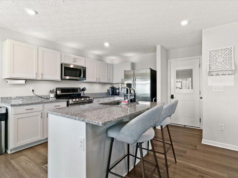 8586 Greengate Boulevard, Canal Winchester, OH 43110 Photo 9