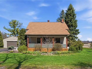 8 Clinton Street, Clifton Vlg, OH 45316