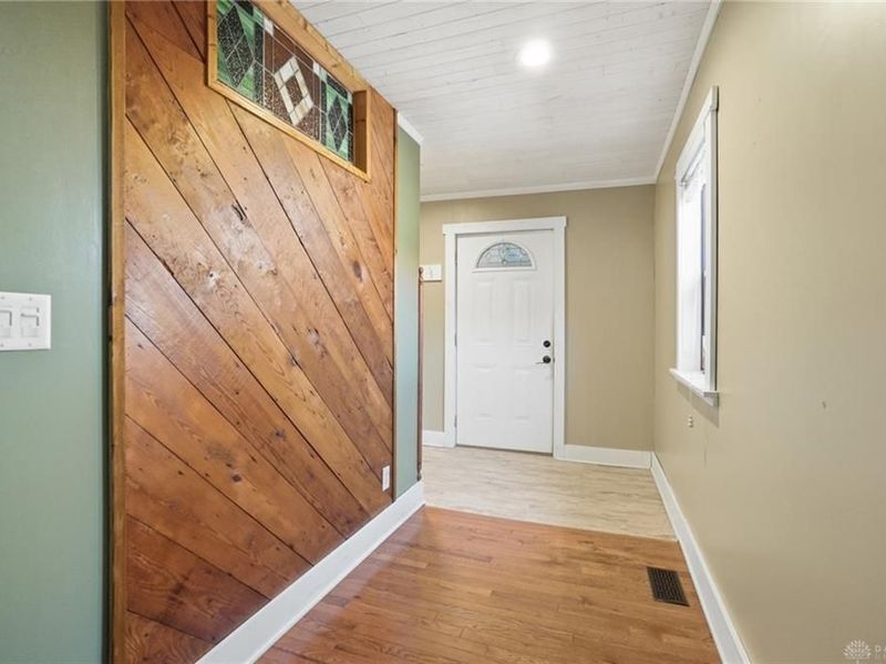 8 Clinton Street, Clifton Vlg, OH 45316 Photo 32