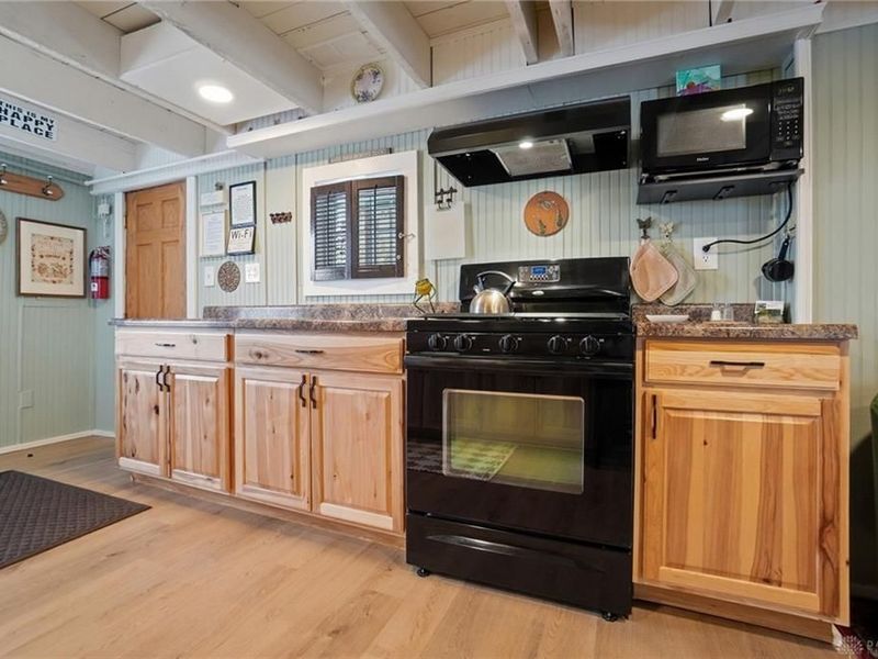 8 Clinton Street, Clifton Vlg, OH 45316 Photo 66