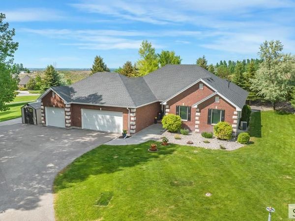 6644 S Ensenada Circle, IDAHO FALLS, ID 83406