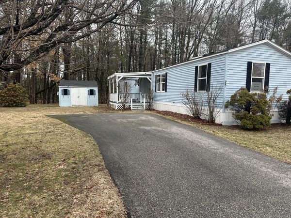 25 Patio Park Lane, Gorham, ME 04038