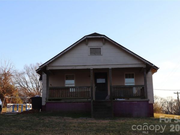 619 Durham Avenue , Statesville, NC 28677