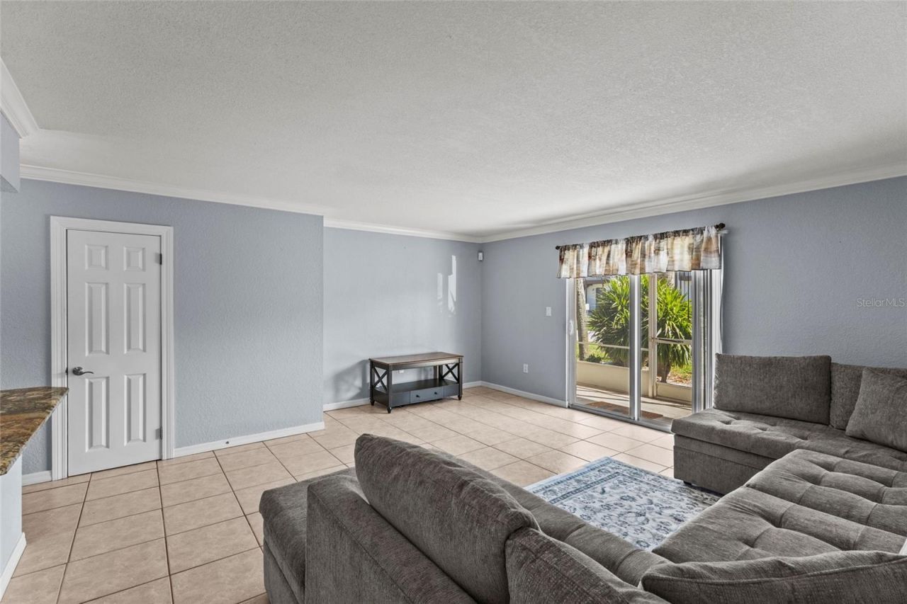 2727 75th Street W, Unit 8A2, Bradenton, FL 34209 Photo