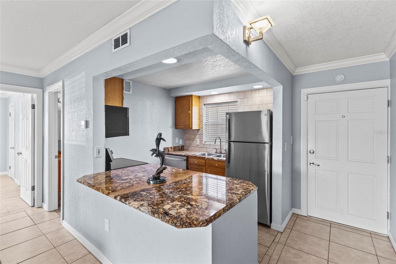 2727 75th Street W, Unit 8A2, Bradenton, FL 34209 Photo