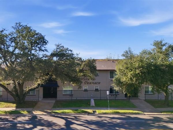 150 S Main Street, Euless, TX 76040