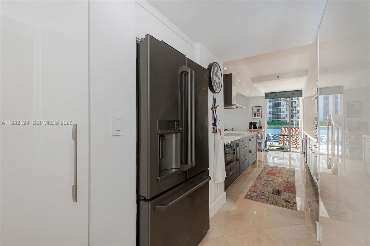 19707 E Turnberry Way , Unit 5E, Aventura, FL 33180 Photo