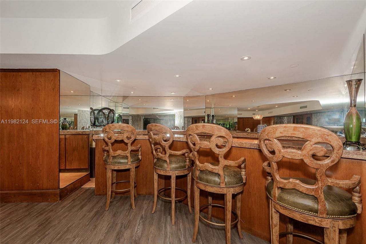 19707 E Turnberry Way , Unit 5E, Aventura, FL 33180 Photo