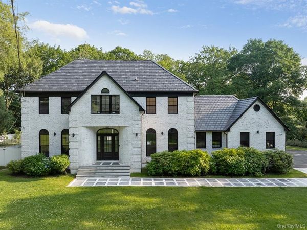 33 High Farms Road , Glen Head, NY 11545