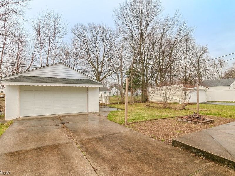 1203 Mayfield Ridge Road, Mayfield Heights, OH 44124 Photo 28