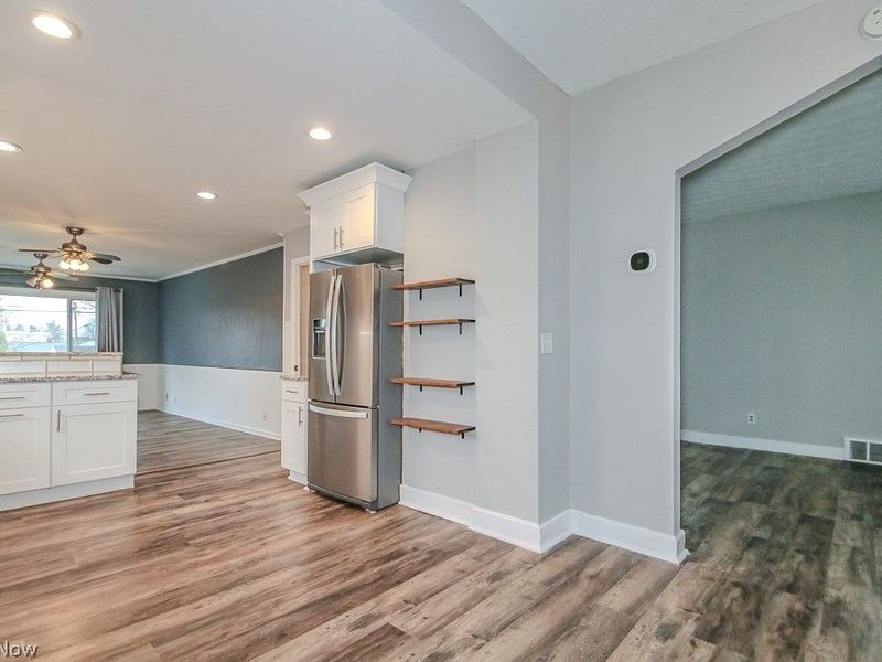 1203 Mayfield Ridge Road, Mayfield Heights, OH 44124 Photo 7