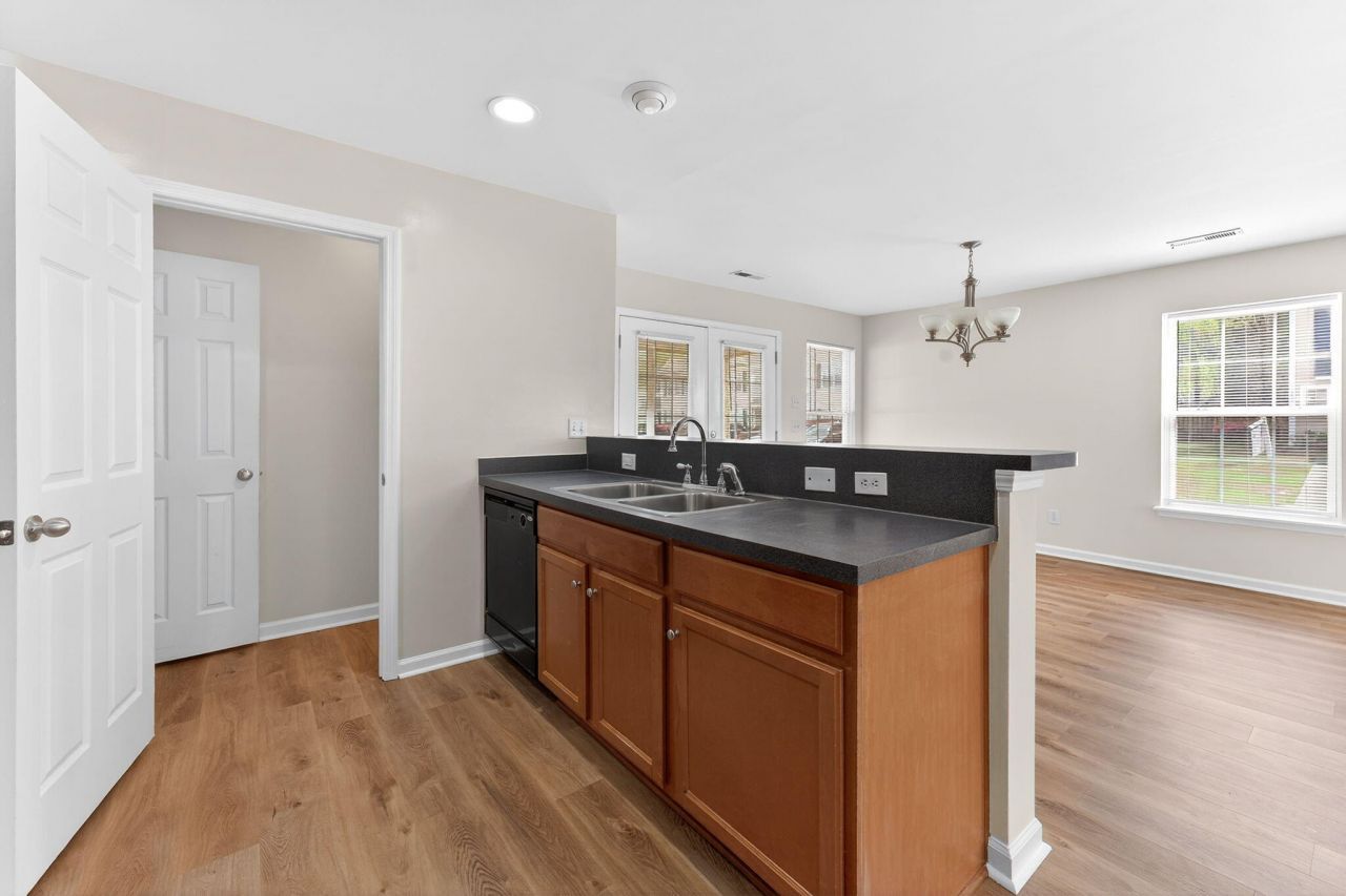 2400 Paladin Lane Photo 14