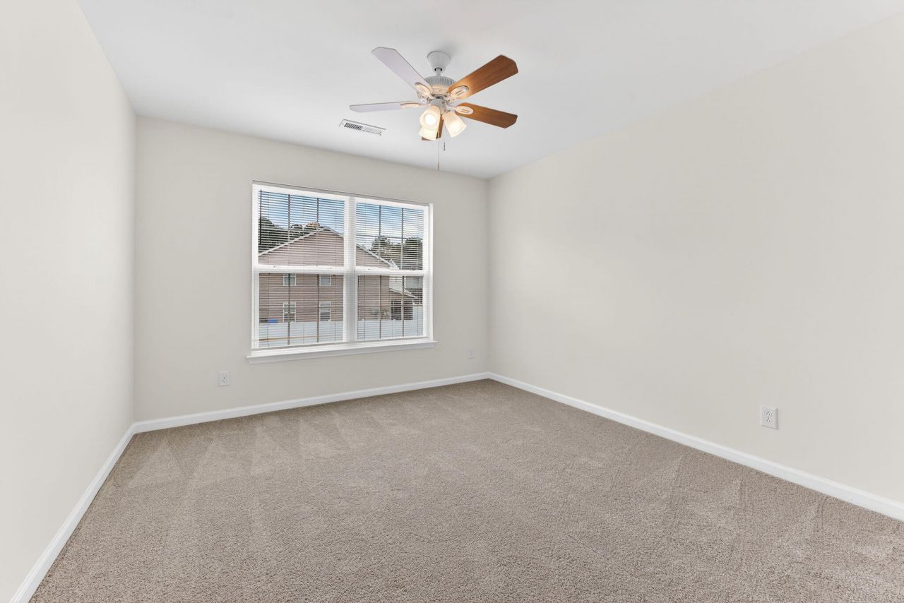 2400 Paladin Lane Photo 20