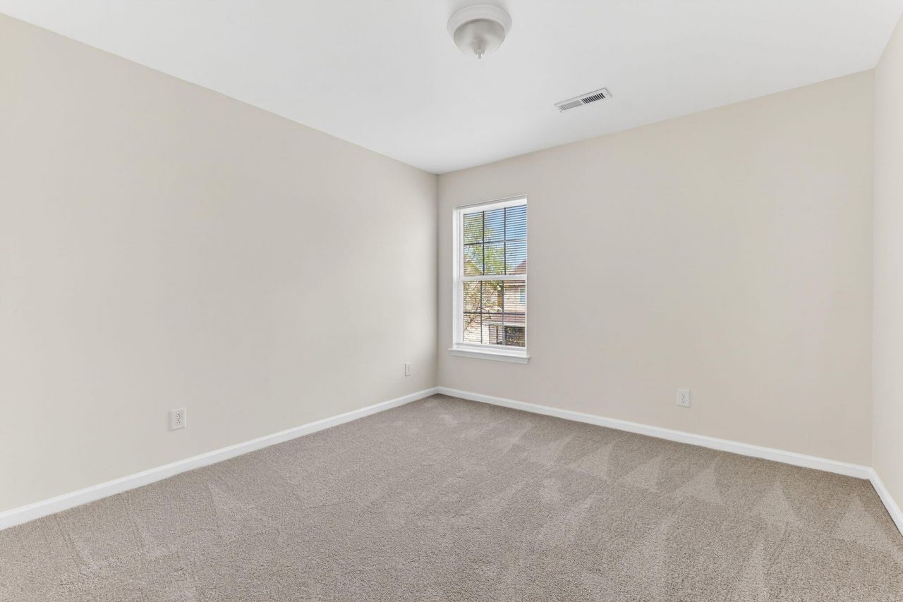 2400 Paladin Lane Photo 23