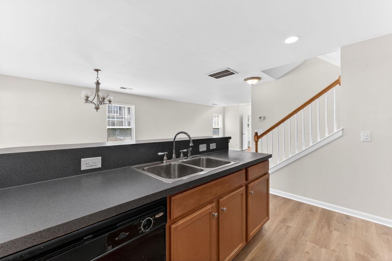 2400 Paladin Lane Photo 31