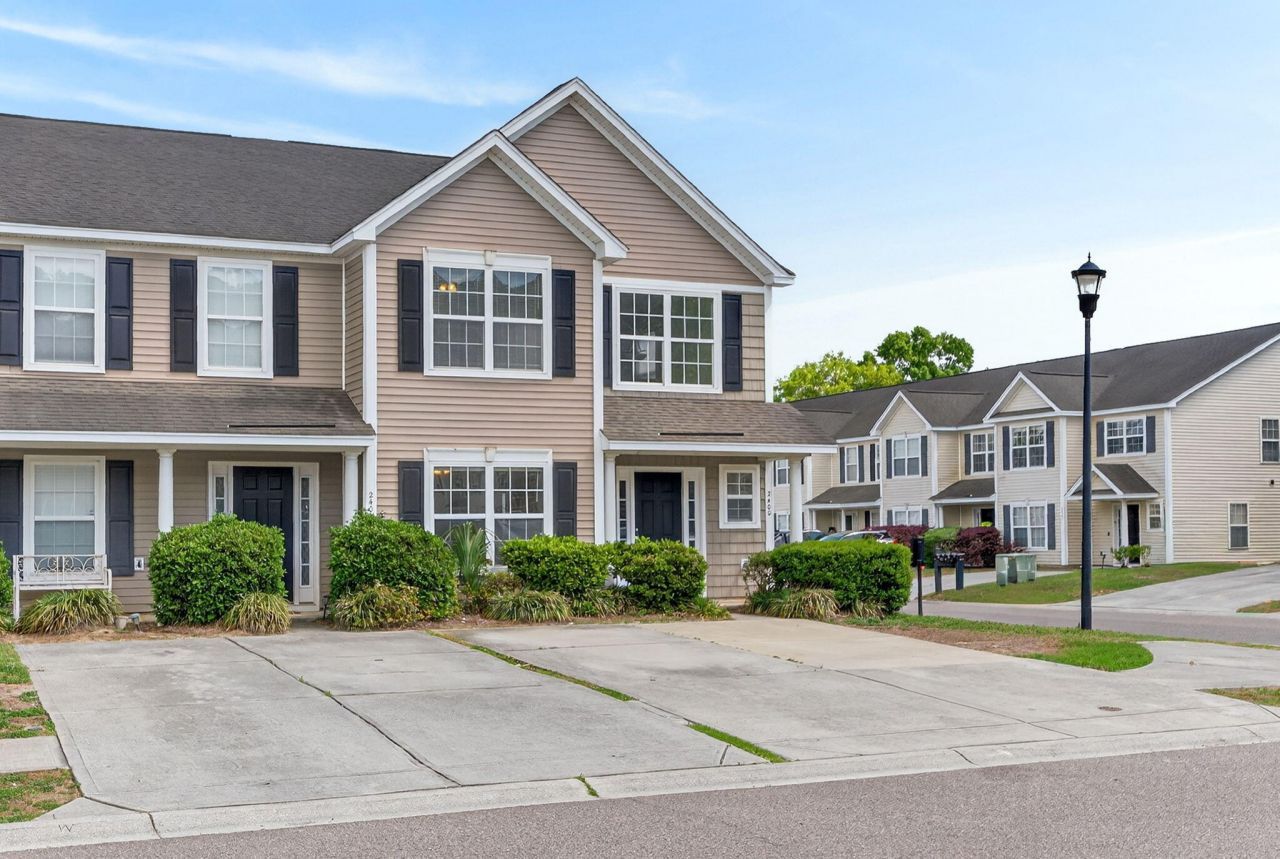 2400 Paladin Lane Photo 42