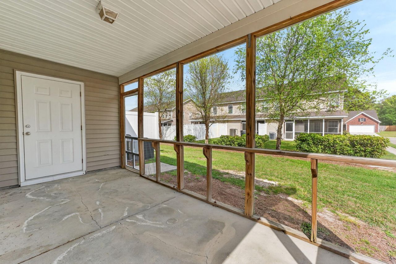 2400 Paladin Lane Photo 44