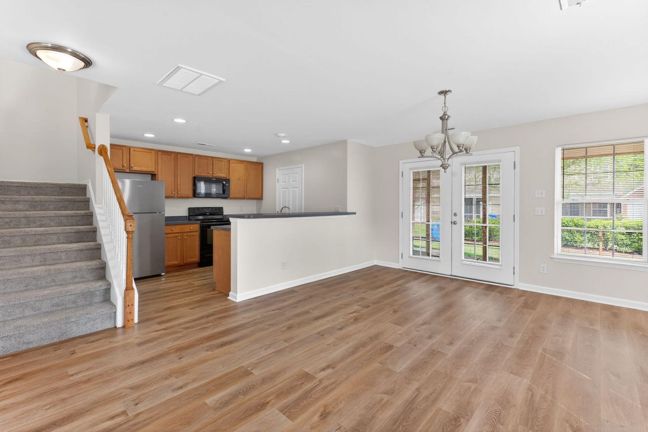 2400 Paladin Lane Photo 6