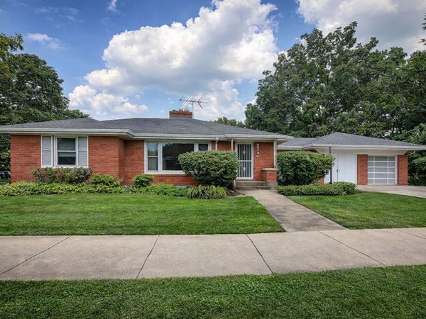 1246 Warren Avenue, Downers Grove, IL 60515