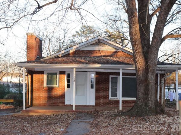 1303 Caldwell Street , Statesville, NC 28677
