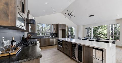 581 Cochise Circle, South Lake Tahoe, CA 96150 Photo