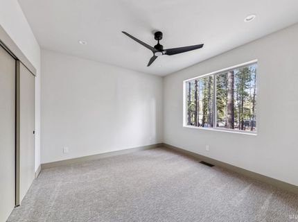 581 Cochise Circle, South Lake Tahoe, CA 96150 Photo