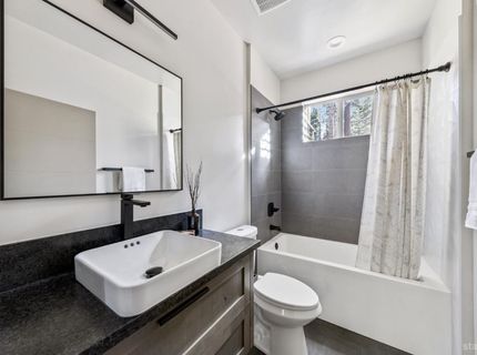 581 Cochise Circle, South Lake Tahoe, CA 96150 Photo