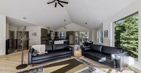581 Cochise Circle, South Lake Tahoe, CA 96150 Photo