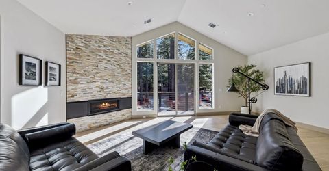 581 Cochise Circle, South Lake Tahoe, CA 96150 Photo