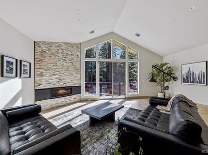 581 Cochise Circle, South Lake Tahoe, CA 96150 Photo