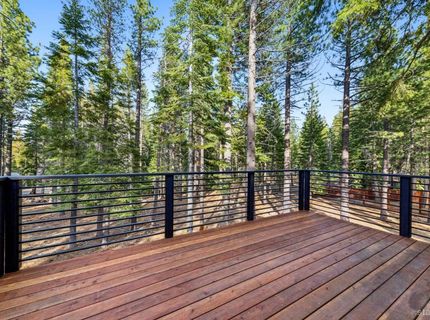 581 Cochise Circle, South Lake Tahoe, CA 96150 Photo