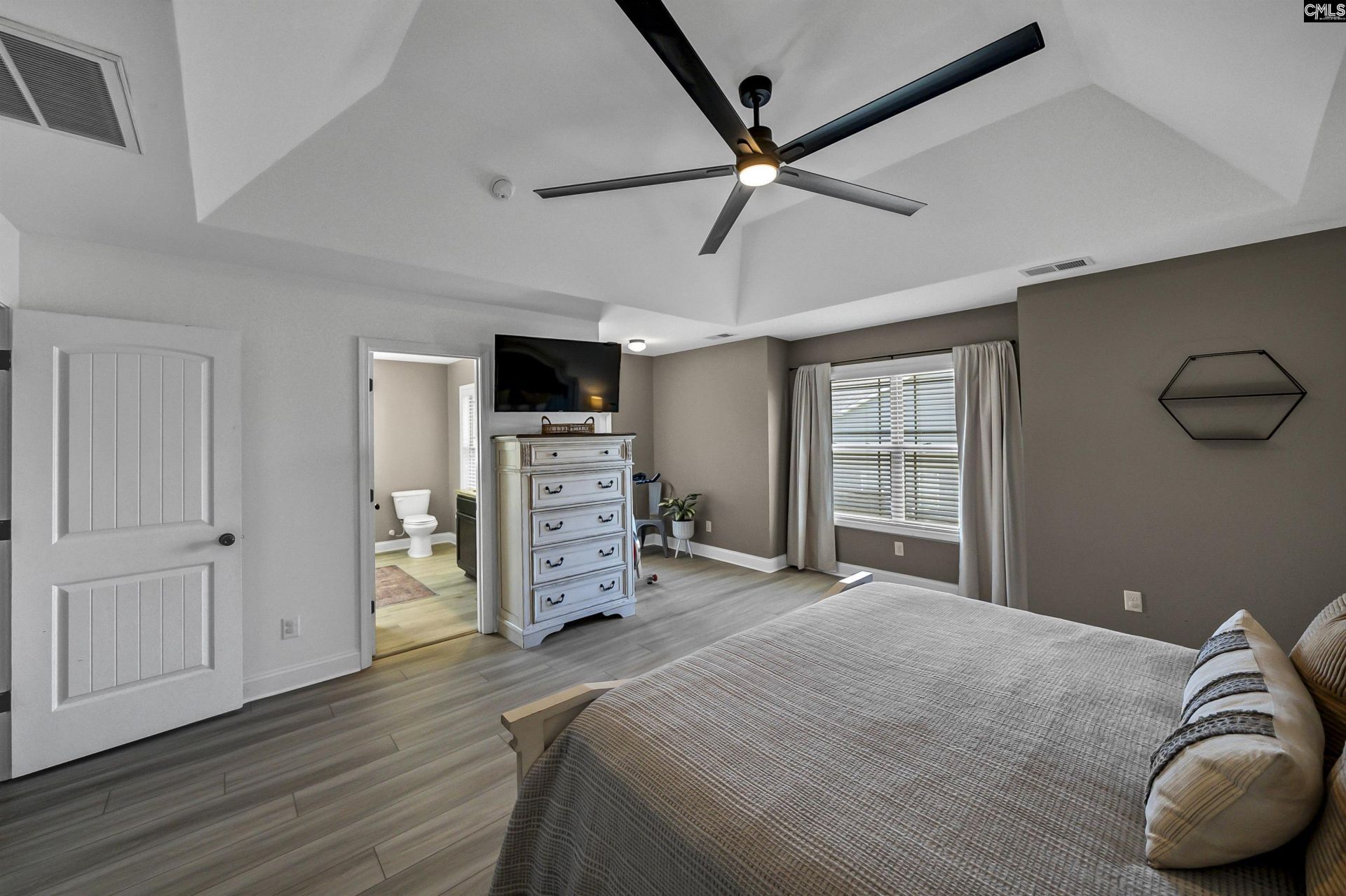 459 Sterling Road Photo 16